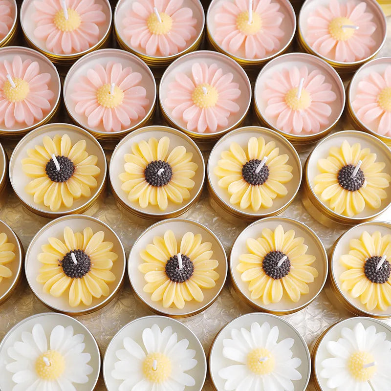Small flower scented candle